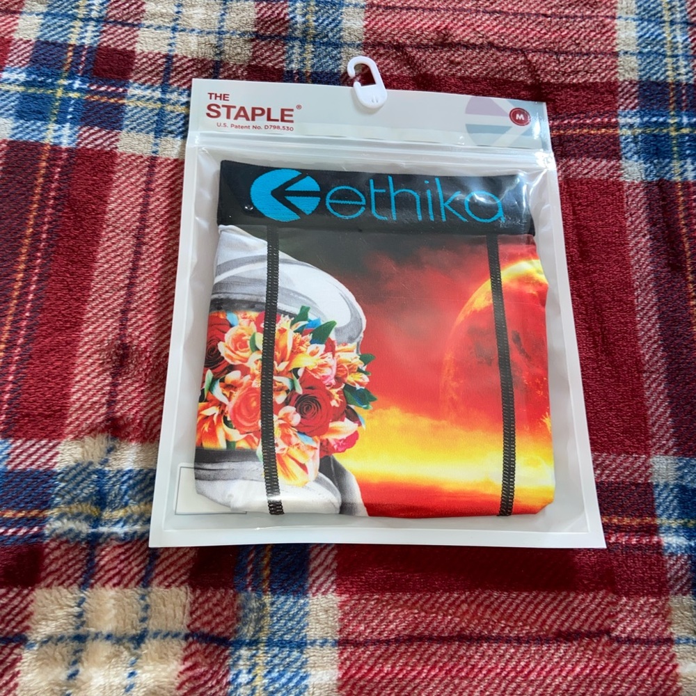 Ethika size M 10/10 condition never used